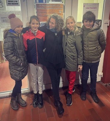 IMG-c62bcf2dcb7e33e01259c4edc46c6a6b-V_resize